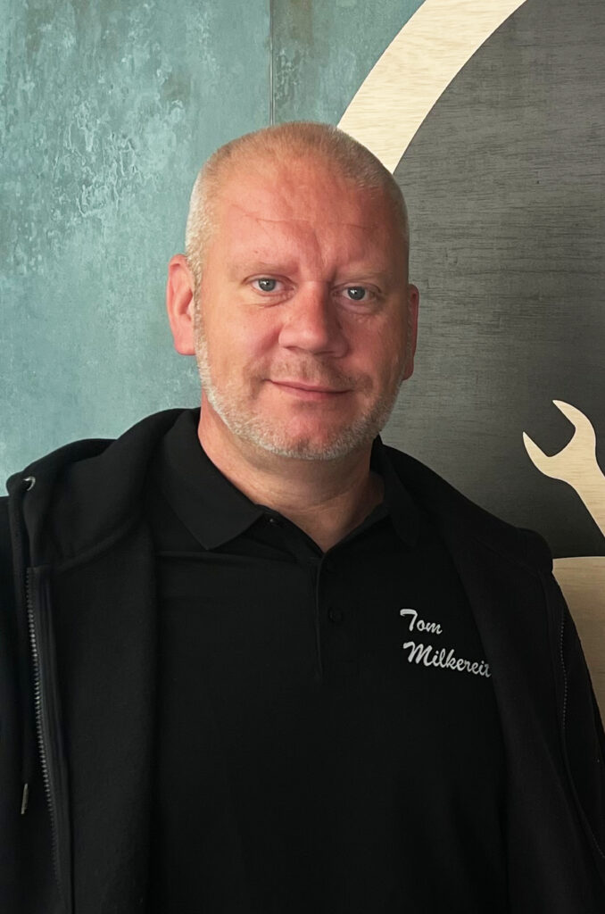 Tom Milkereit – Fliesenleger beim Meisterbetrieb Kelm in Peine